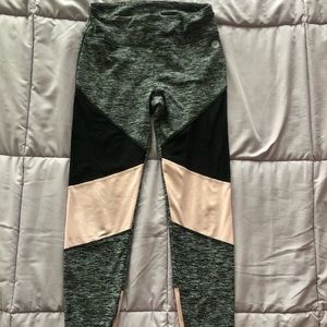 Hollister Capri Leggings